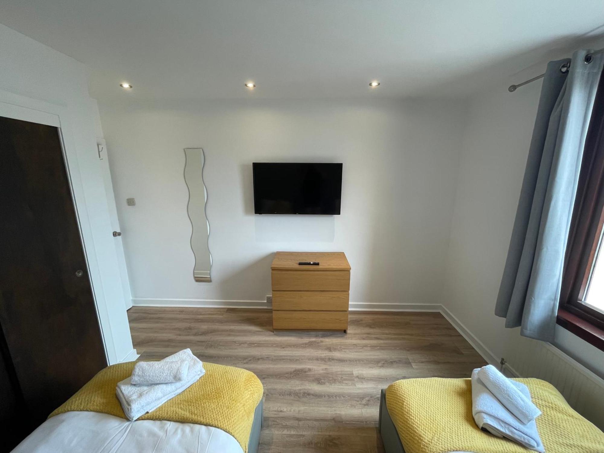 פורט ויליאם Alma Apartment מראה חיצוני תמונה